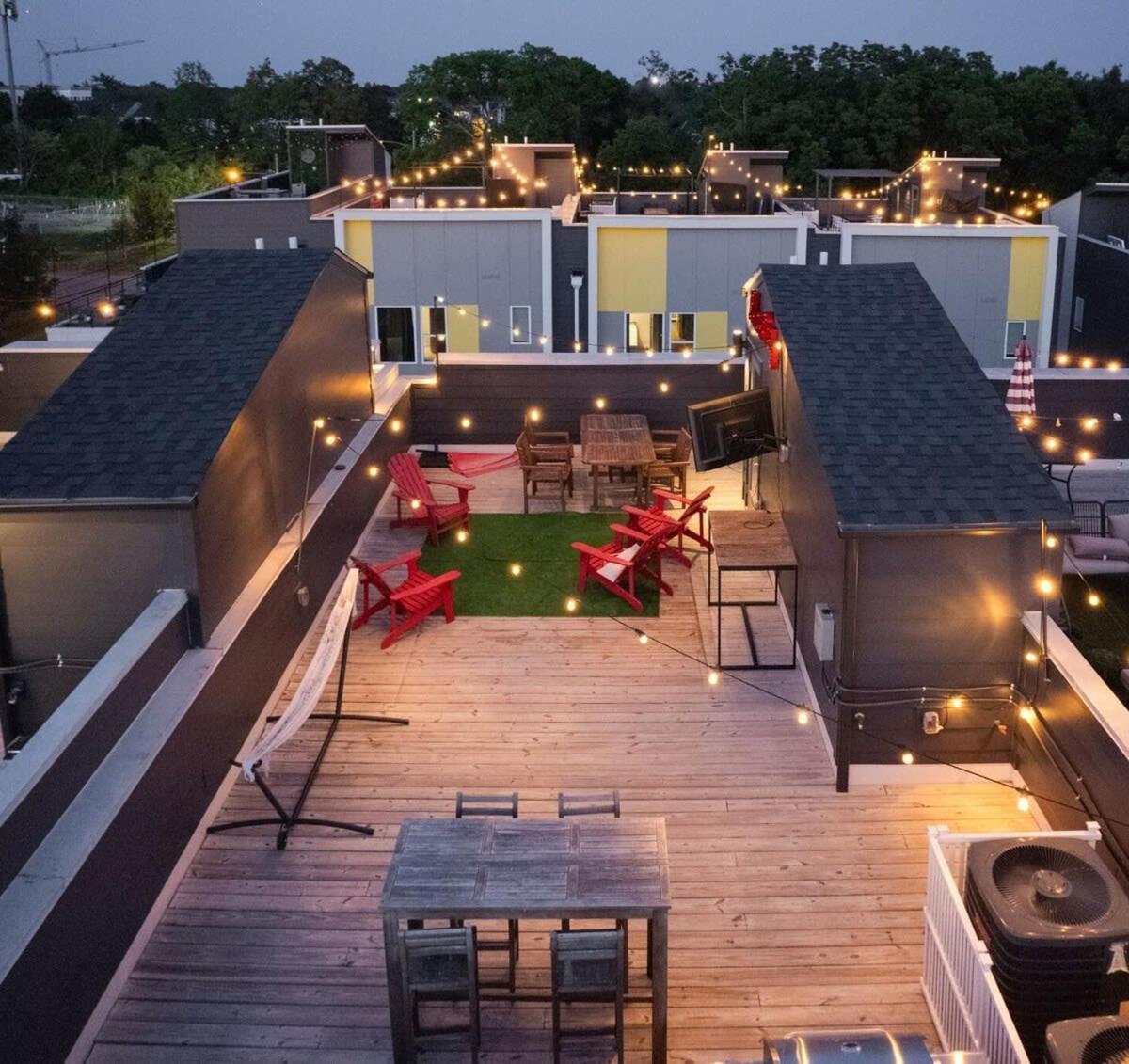 Carrie Underwood'S East Side Rooftop Game Room Nashville Ngoại thất bức ảnh